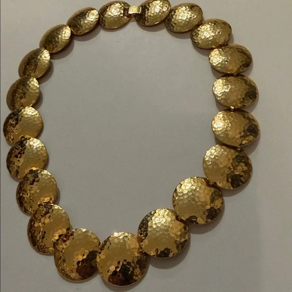 Vtg Stunning Gold-tone Hammered Disc Necklace - Picture 3 of 9